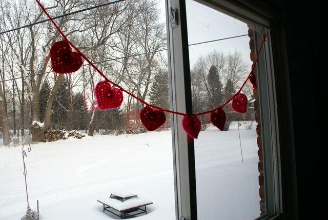 crochet valentine heart - Lori Miller Designs