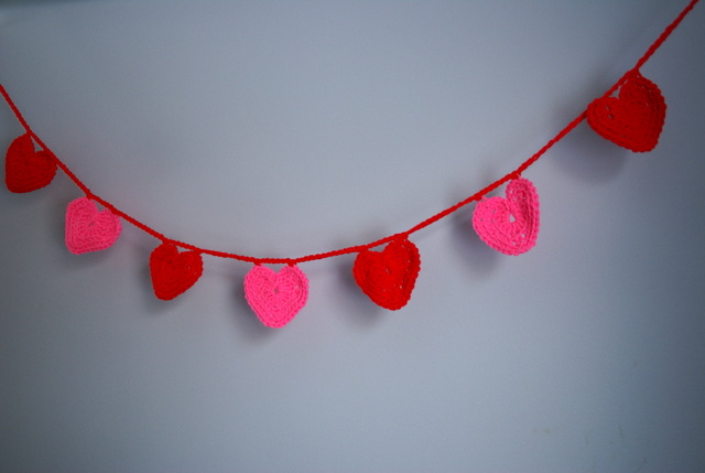 crochet valentine heart - Lori Miller Designs