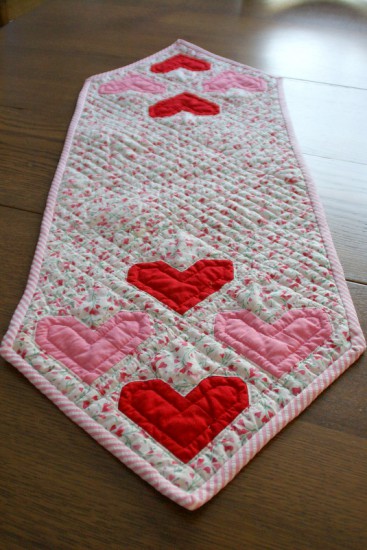 valentine heart quilt block 10